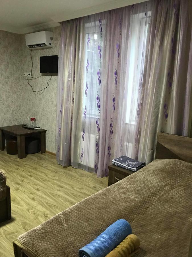 Hotel Imereti Chiatura ภายนอก รูปภาพ