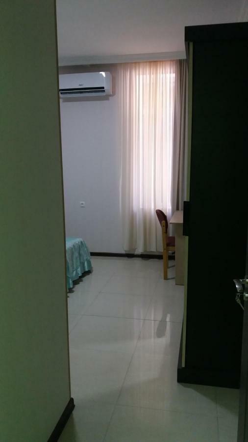 Hotel Imereti Chiatura ภายนอก รูปภาพ